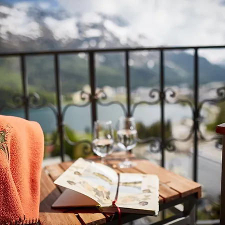 Schweizerhof Hotel 4*