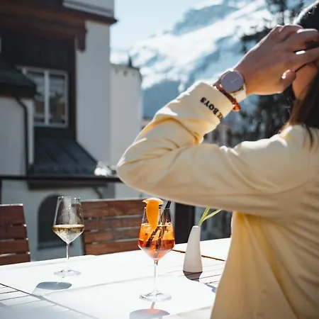 Schweizerhof Hotel Sankt Moritz