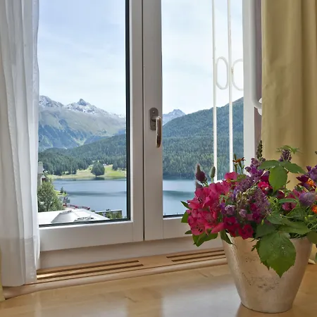 Schweizerhof Отель 4*