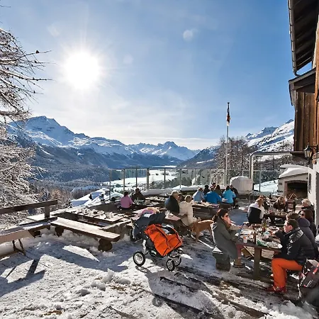 Hotel Schweizerhof 4*