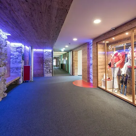 Otel Schweizerhof 4*