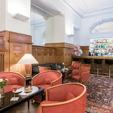 Schweizerhof Hotel 4*