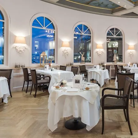 Schweizerhof Hotel 4*