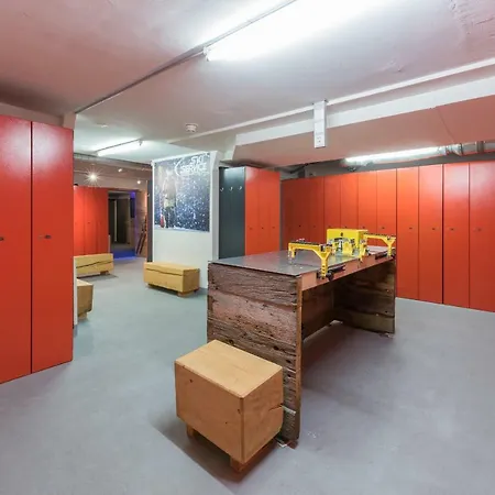 Hotel Schweizerhof 4*