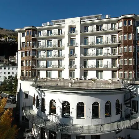 Schweizerhof Hotel 4*